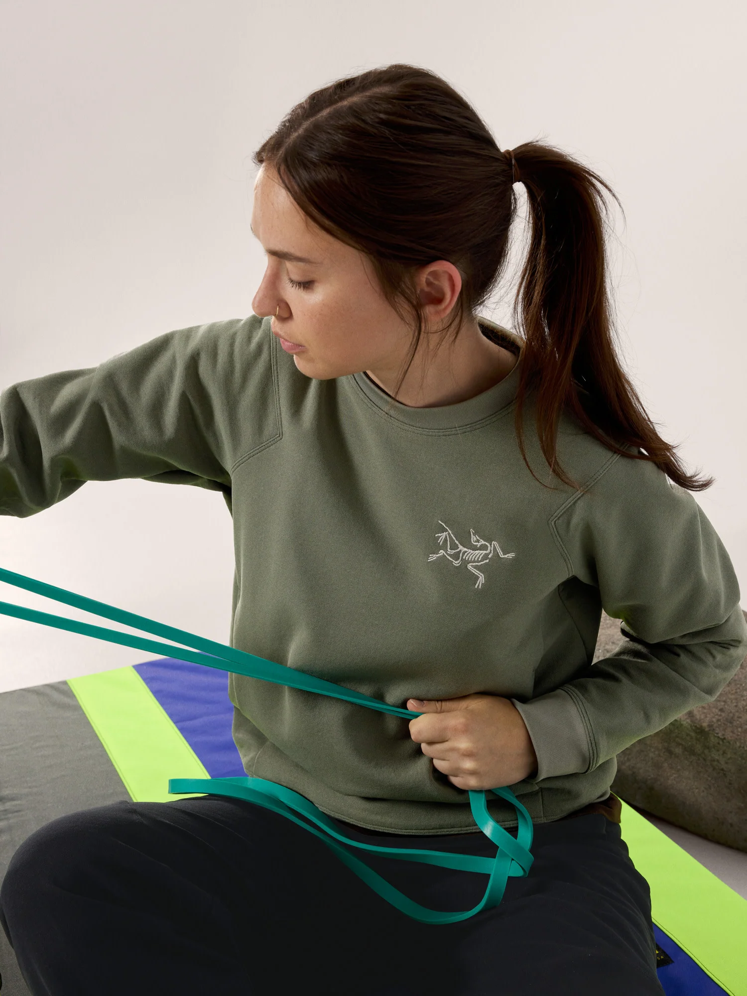 Aestas Crew Neck Pullover Women's - Image 2