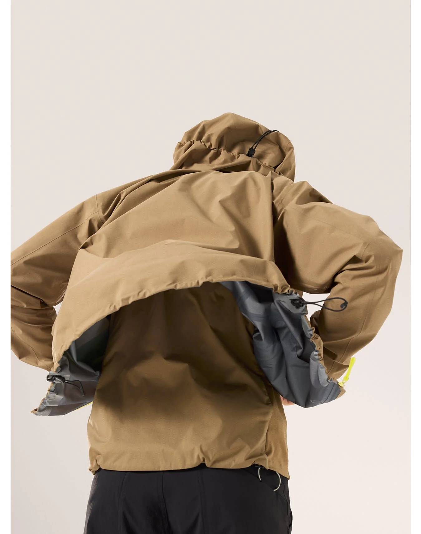 Beta Lightweight Jacket Men's - Image 2