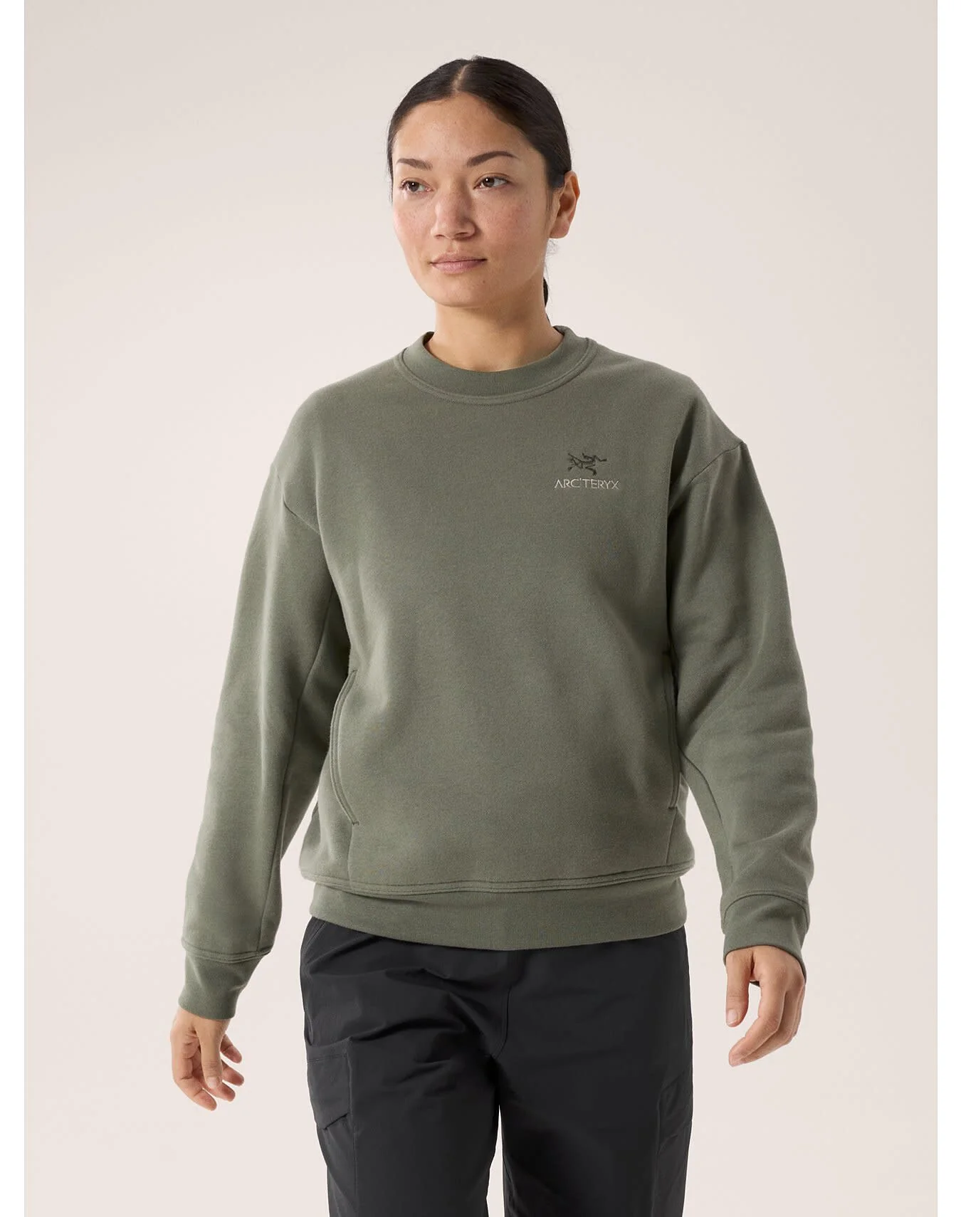 Emblem Fleece Crew Neck Pullover Women's