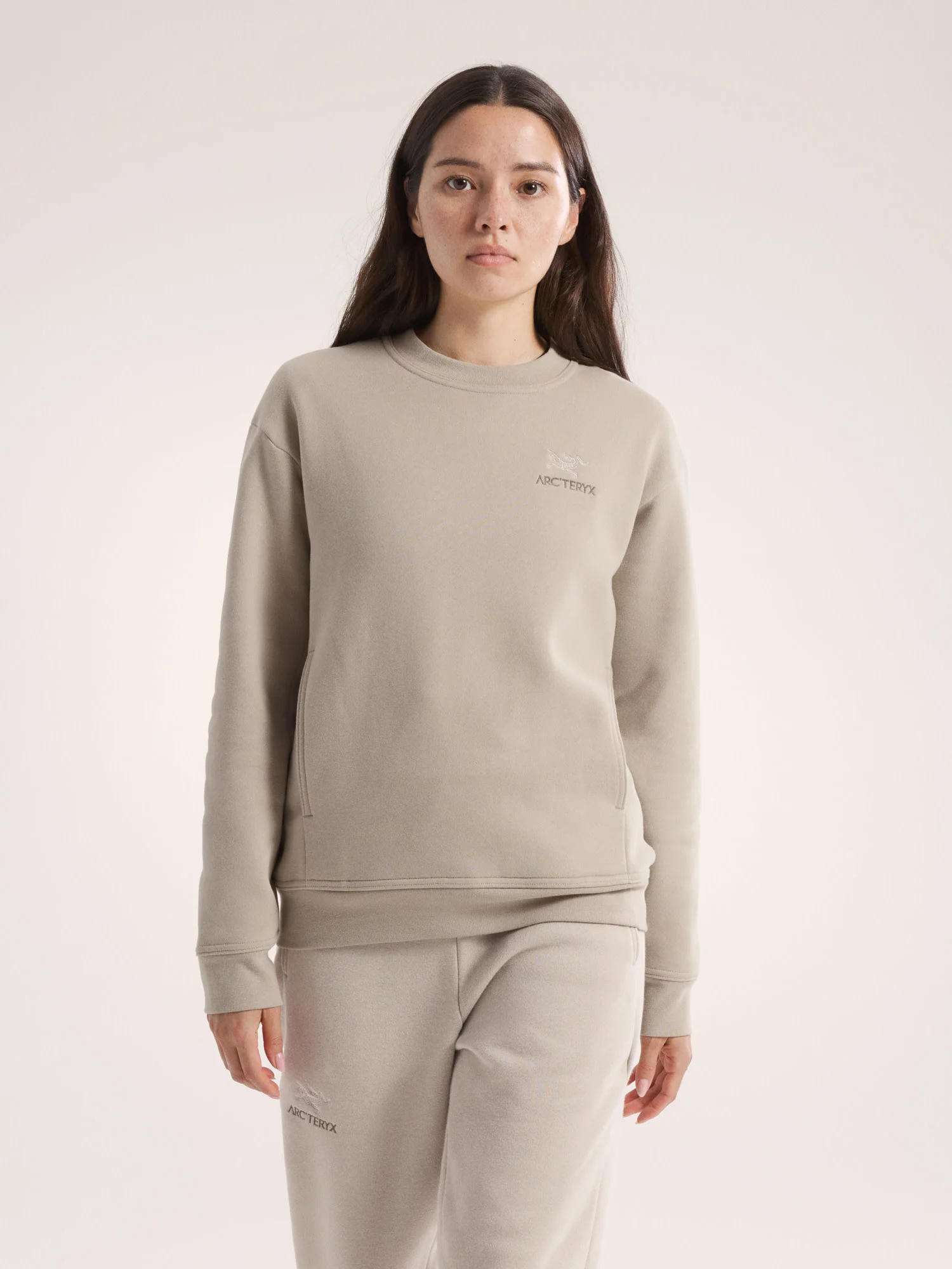 Emblem Fleece Crew Neck Pullover Women's
