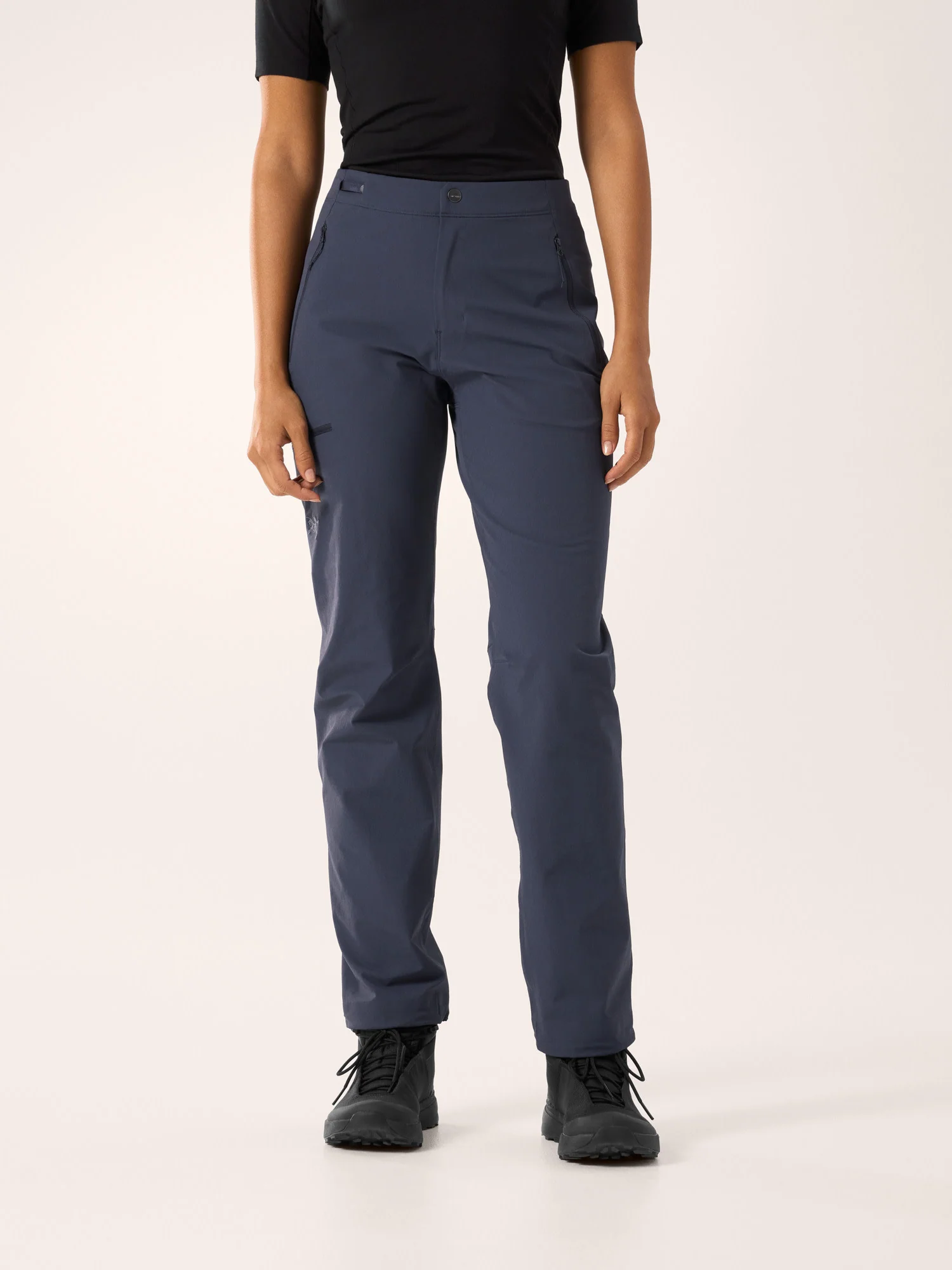 Women's Clothing & Accessories