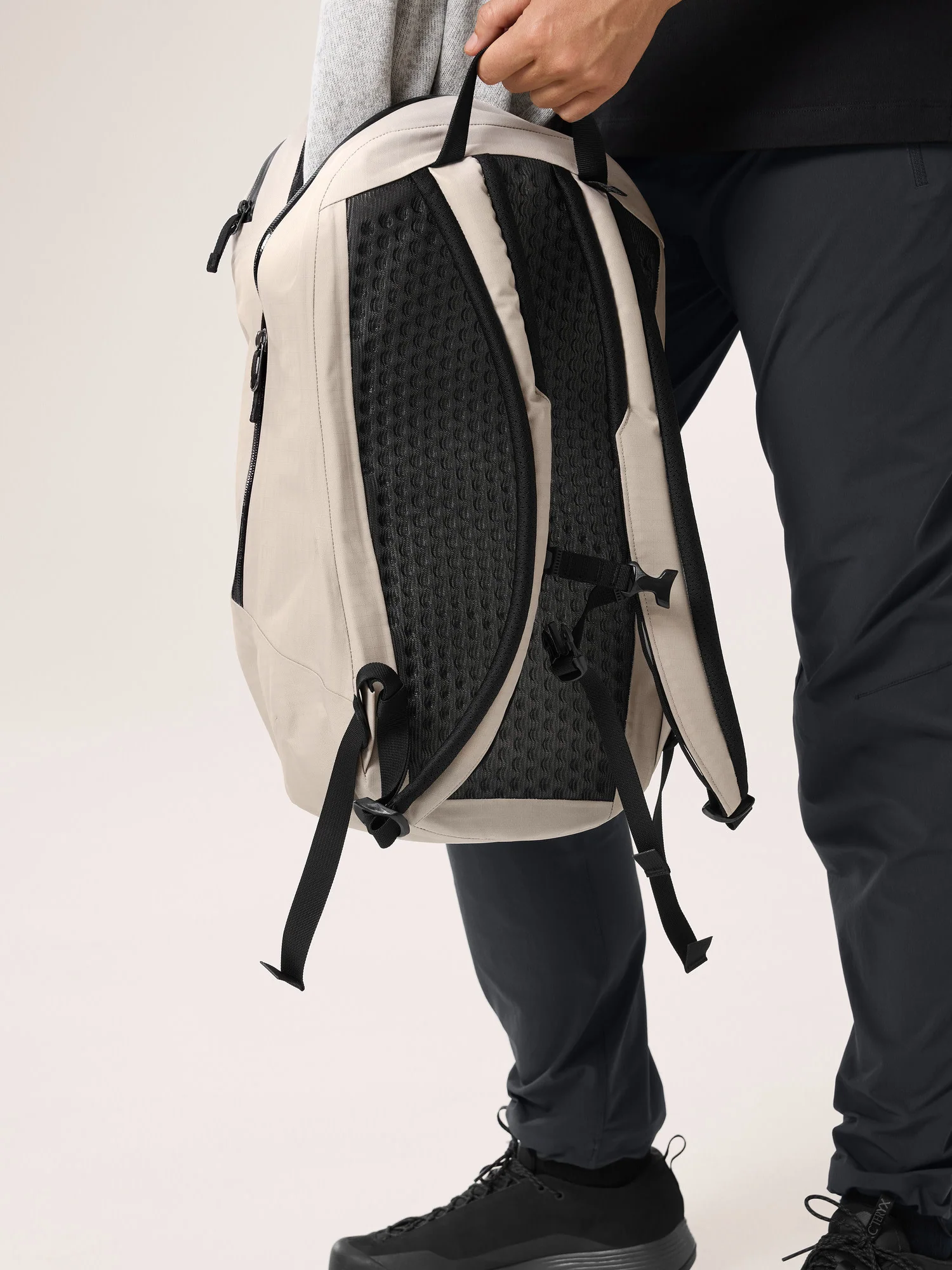 Granville 16 Backpack - Image 5