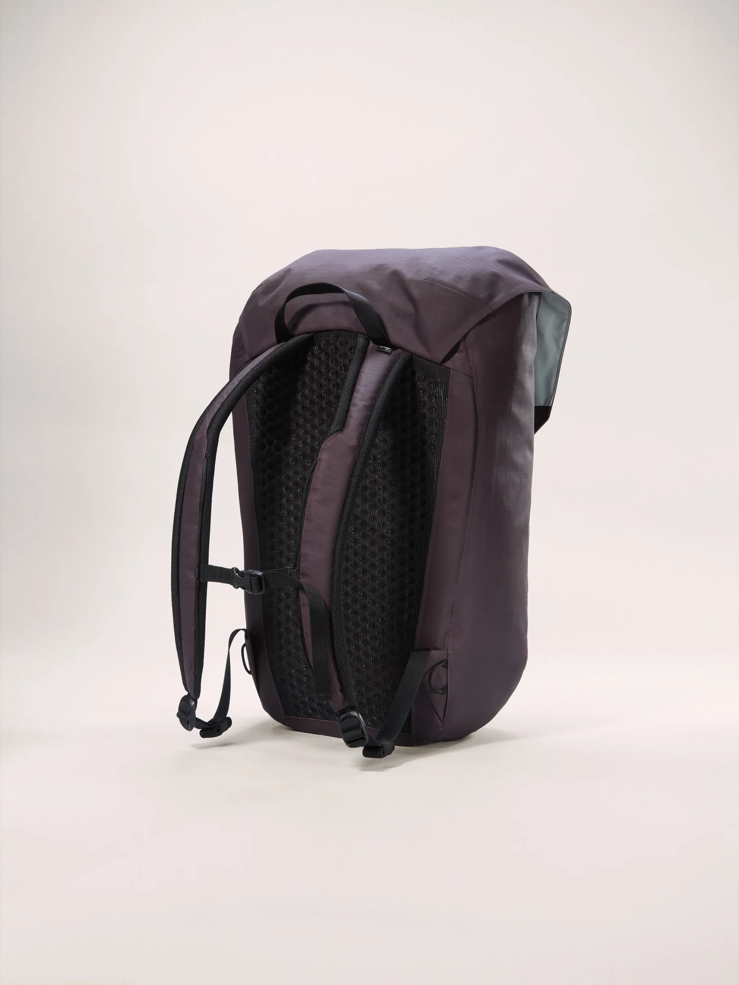 Granville 25 Backpack - Image 2