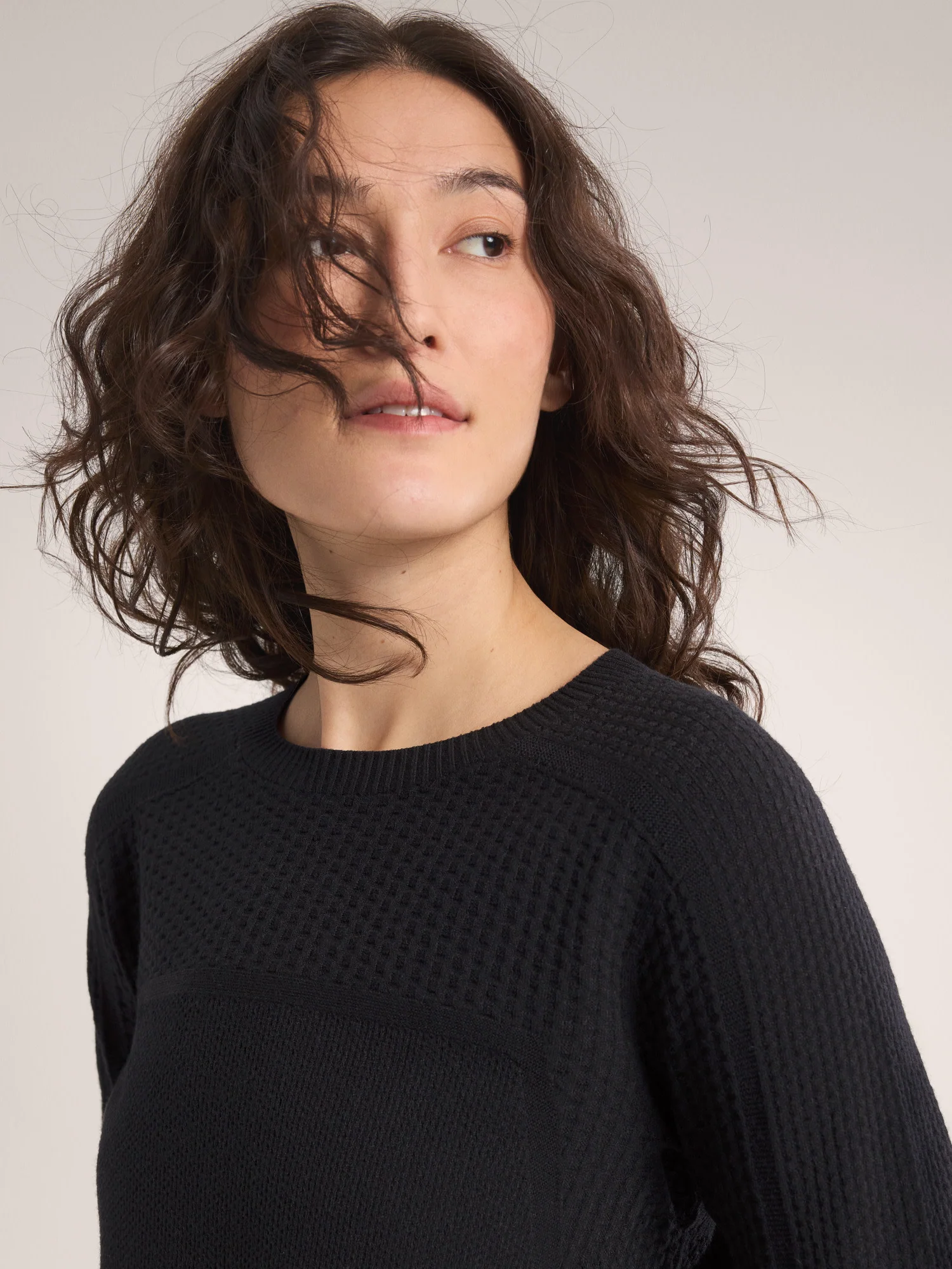 Hallam Merino Wool Crew Neck Women's - Image 2