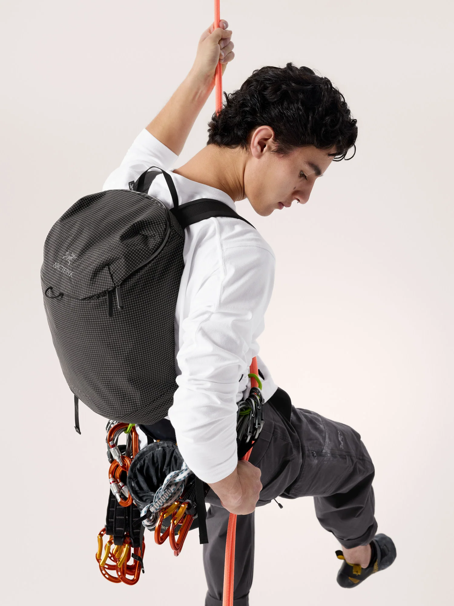 Konseal 15 Backpack - Image 4