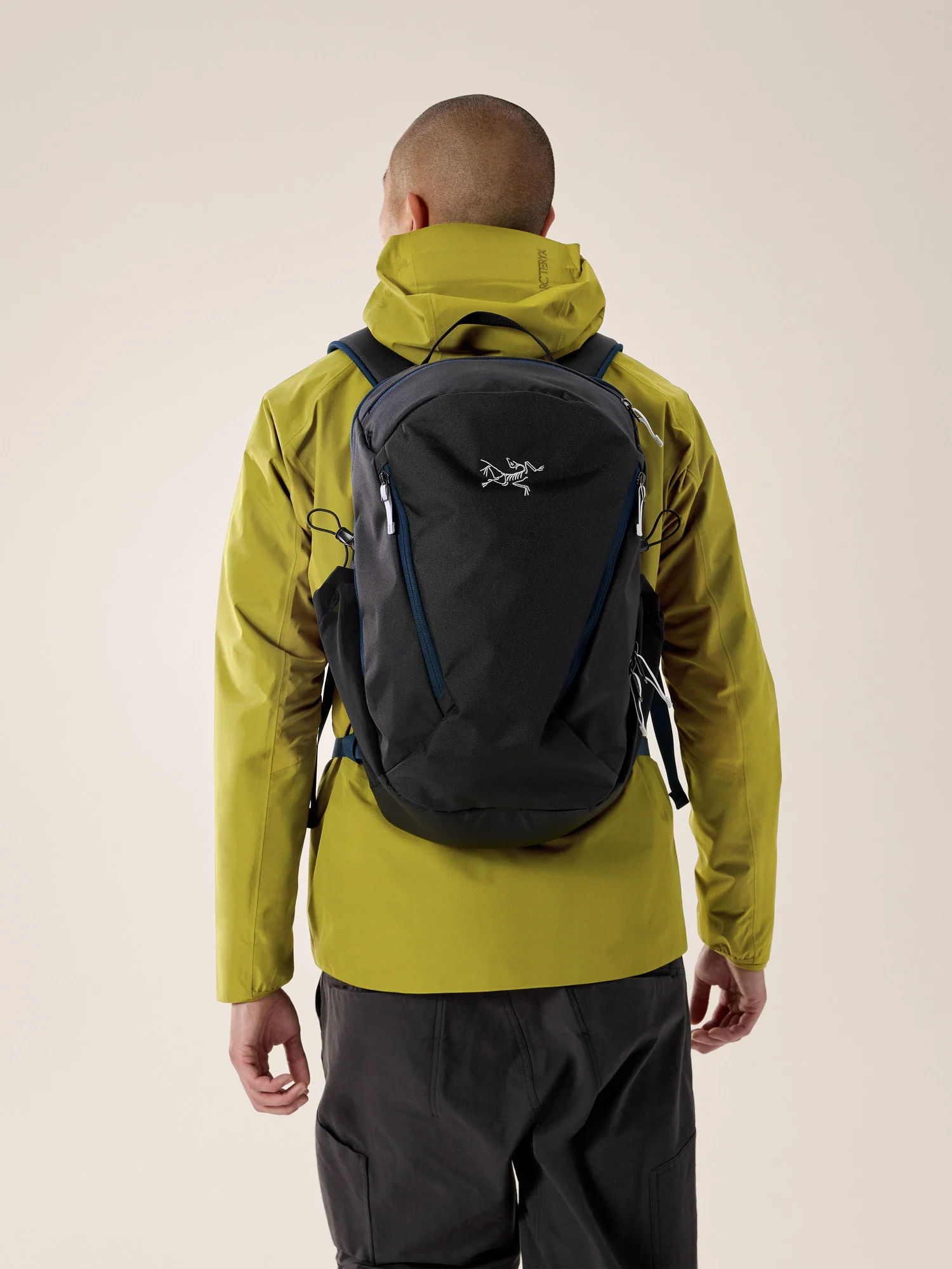 Mantis 26 Backpack - Image 3