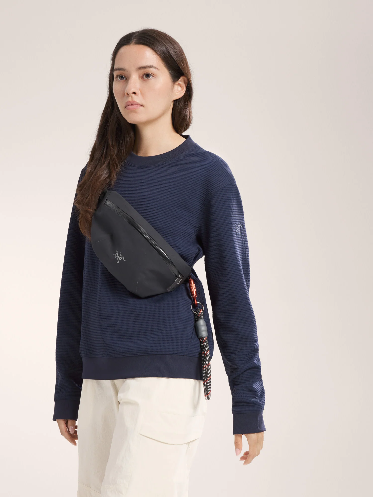 Olera Crew Neck Pullover Women's - Image 2