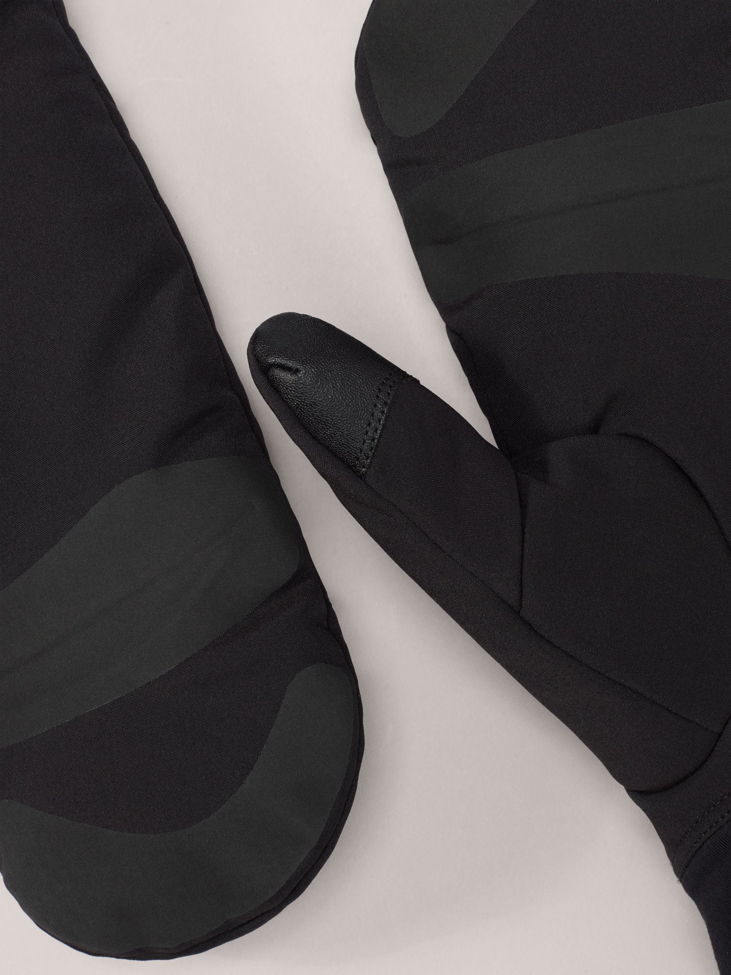 Venta Mitten - Image 2